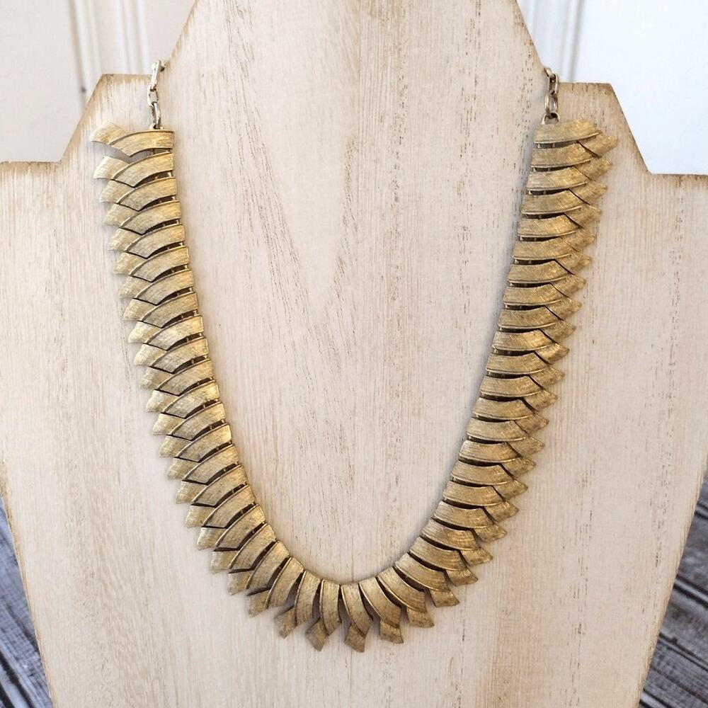 Vintage Textured Matte Gold Egyptian Revival Cleopatra Sunburst Choker Necklace